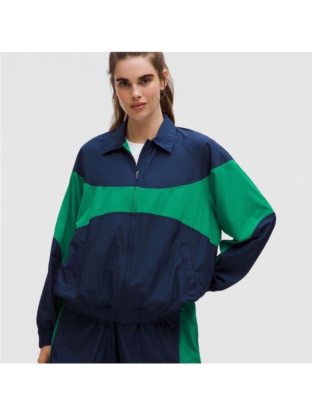 Lululemon Nylon Collared Jacket
*Retro Remix Set
Club Blue / Raceway Green